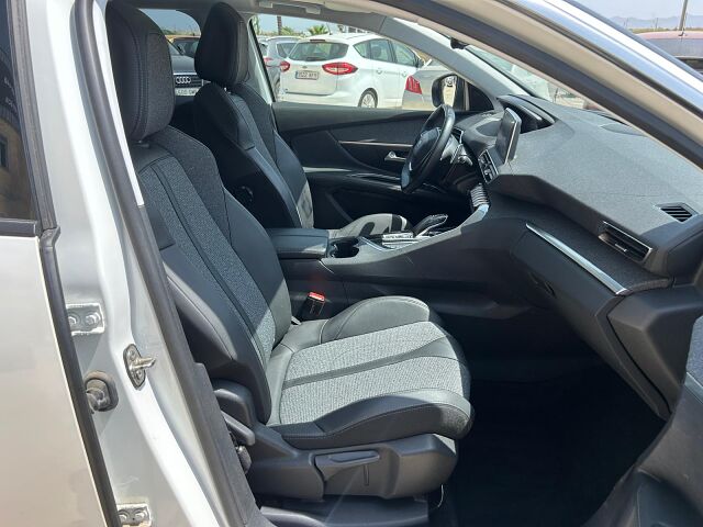 PEUGEOT 3008 ALLURE 1.6 PHEV HYBRID AUTO SPANISH LHD IN SPAIN 81000 MILES 2020